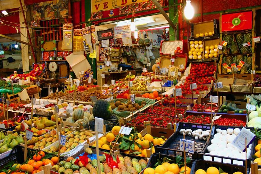 Palermo: Markets and Monuments City Center Walking Tour - Capo Market: Palermo’s most useful stop