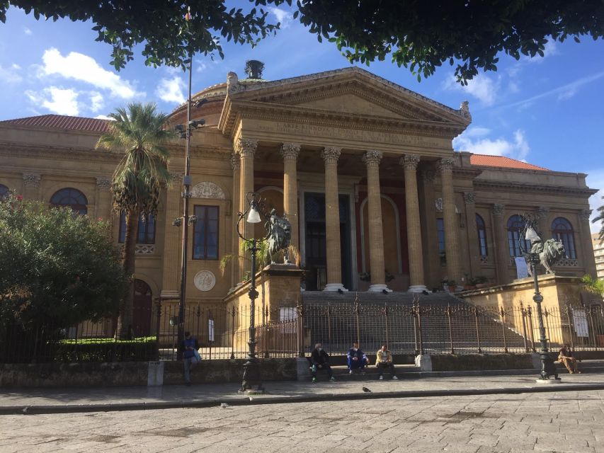 Palermo: Markets and Monuments City Center Walking Tour - What the guiding style adds