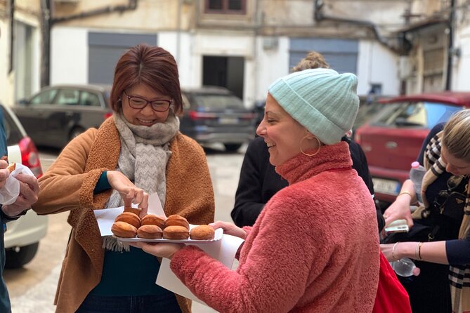 Palermo on a plate: Traditional Food & Wine tour (by Streaty) - Starting with Palermo street food