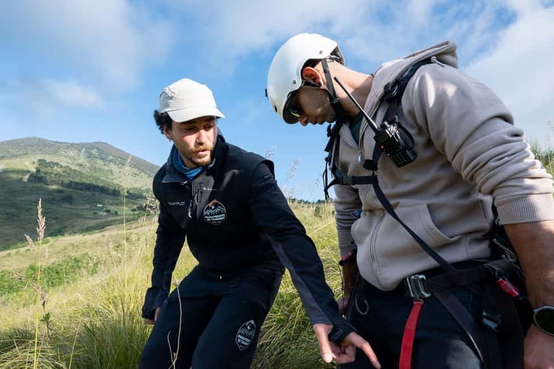 Palermo: paragliding flight with instructor foto and video - Who will enjoy this most?