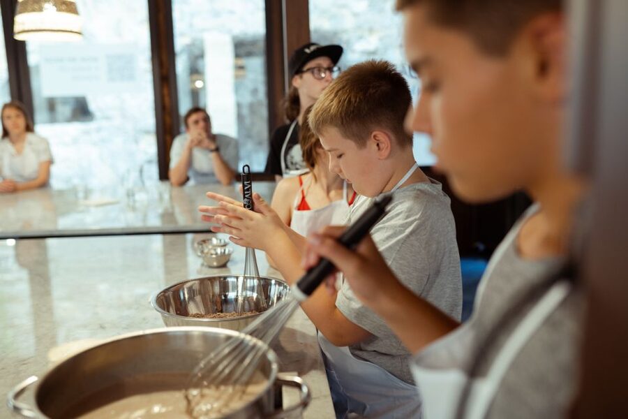 Palermo: Pizza and Gelato Cooking Class with Dinner and Wine - Timing and practical details that matter