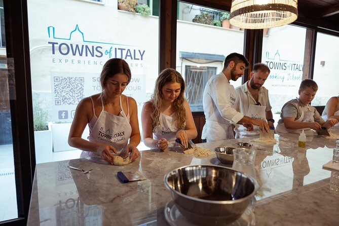 Palermo's Delight: Unleash the Secrets of Pizza and Gelato Making - Letting the dough rest while gelato takes over