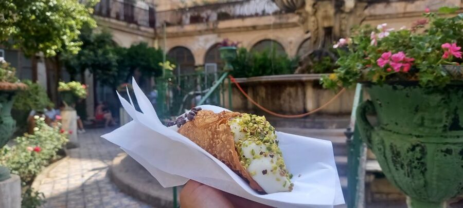 Palermo Sicilian Street Food Tour: Small Group with a Local - Panelle and crocchè: Palermo’s first bite