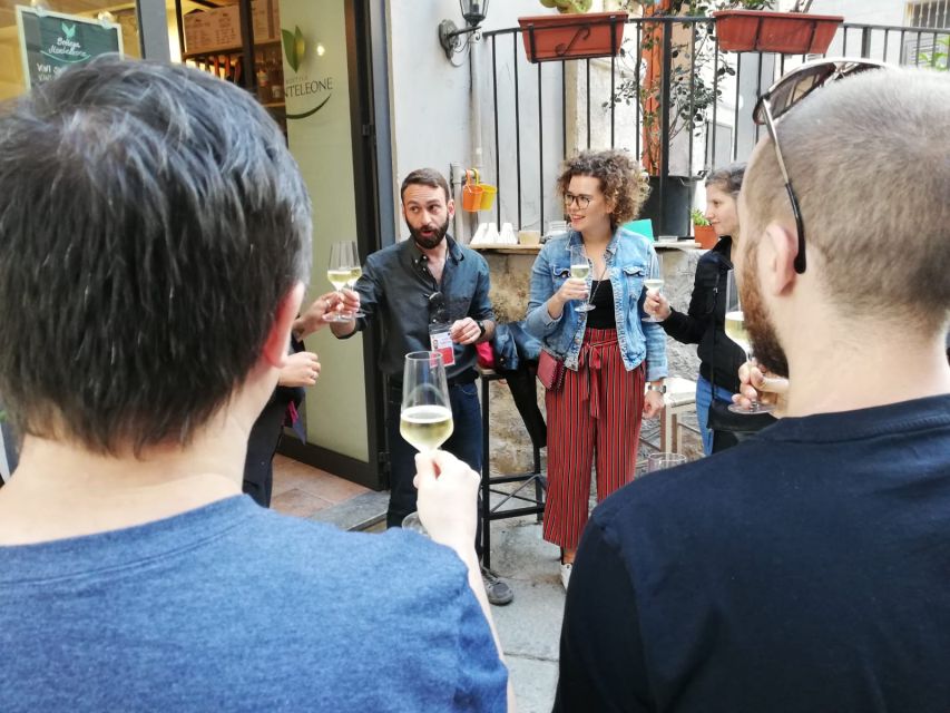 Palermo: Small Group Night Street Food Tour - What the walking format is really like