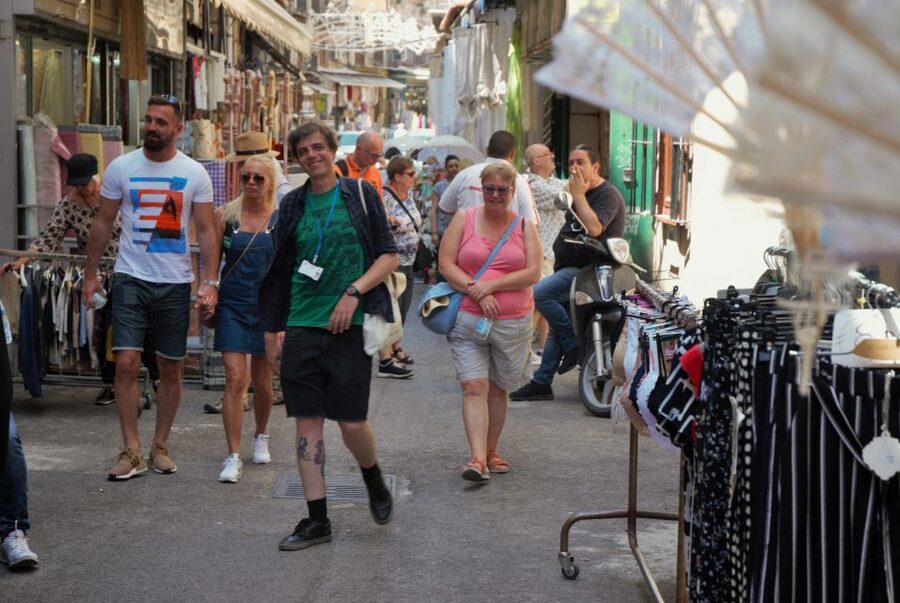 Palermo: Street Food and Local Market Tasting Tour - Capo and Vucciria, two different windows on Palermo