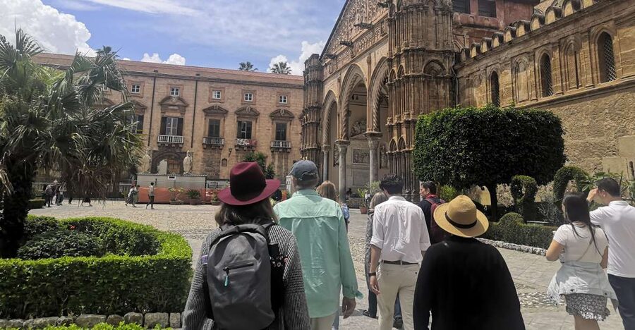 Palermo: Street Food Walking Tour with Local Guide & Tasting - Key points at a glance