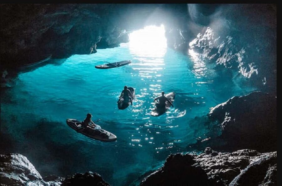 Palermo : Tour condiviso in barca con Aperitivo e Snorkeling - Grotta della Regina, the opening view