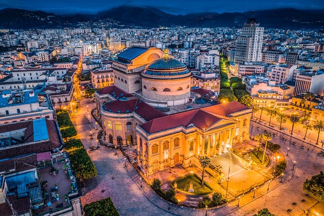 Palermo: Tour Historic Center, Catacombs & Monreale in CruiserCar - Quattro Canti and Piazza Pretoria