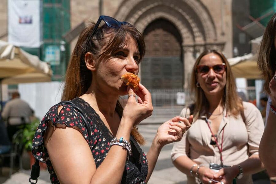 Palermo: Traditional Full Meal Food Tour with a Local - La Vucciria and the taste of sfincione