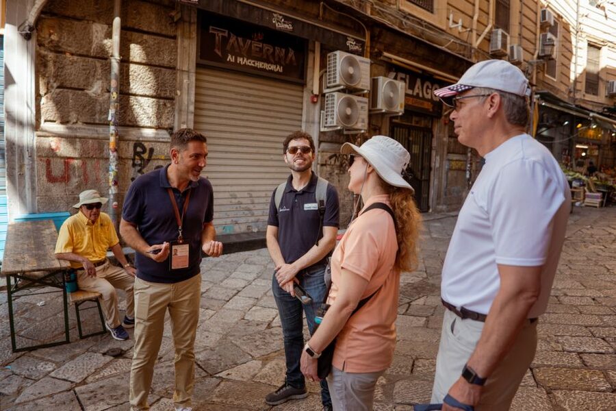 Palermo: UNESCO World Heritage Sites Guided Walking Tour - Quattro Canti makes Palermo feel organized