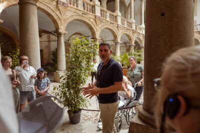 Palermo Walking Tour and Guided Visit to Palazzo dei Normanni
