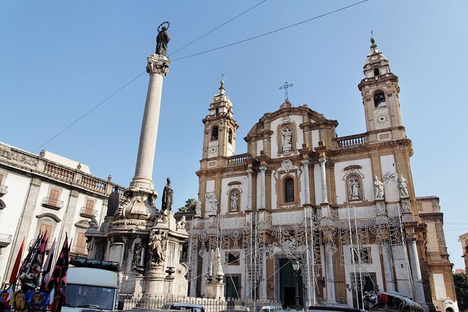 Palermo Walking Tour and Guided Visit to Palazzo dei Normanni - Entering the Norman Palace and Royal Palace complex