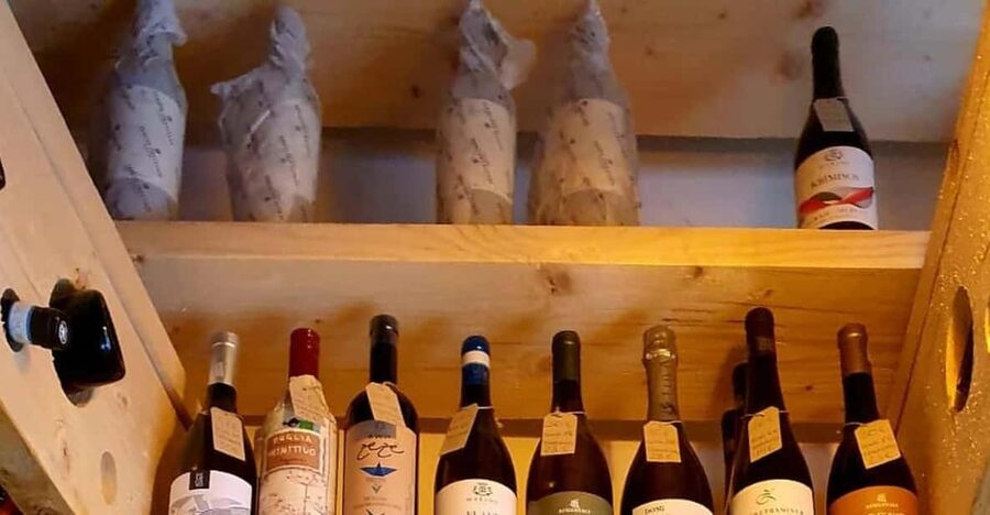 Palermo: Wine Tasting with Sicilian Tapas - Four Sicilian wines, not four tiny samples