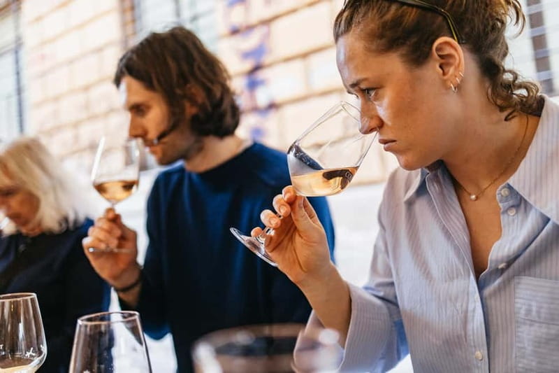 Palermo: Wine Tasting with Snacks at Bottega Monteleone - Five Sicilian wines in one Palermo sitting