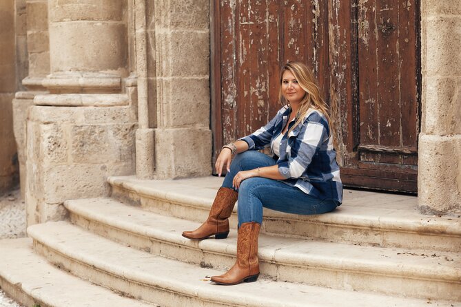 Photoshoot in Syracuse Sicily - Ending Along the Syracuse Waterfront