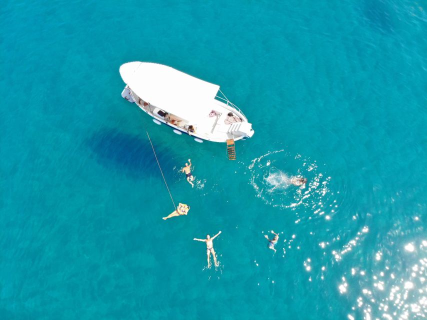 Private boat excursion along the coast of Cefalù - Comfort, access, and what to pack
