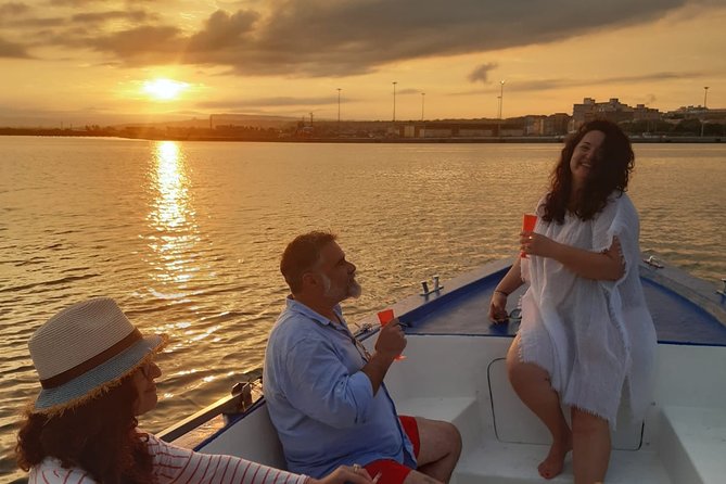 Private boat tour with prosecco and fresh fruit - Key points to know before you book