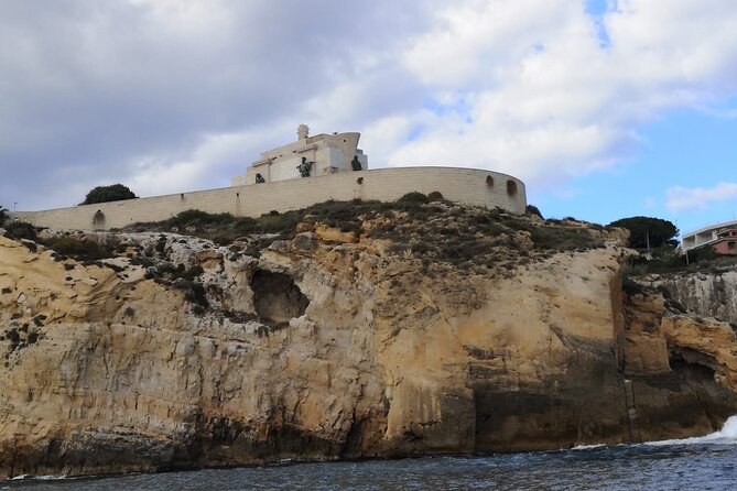 Private boat tour with prosecco and fresh fruit - The north coast caves and open-water views