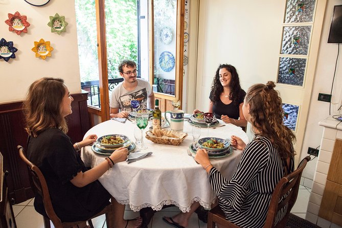 Private cooking class with lunch or dinner in Cefalù - Sanitary details and practical comfort