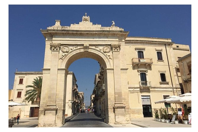 Private Day Tour to Syracuse and Noto - The guide can shape the quality of the day