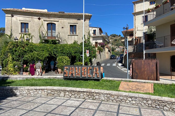 Private Godfather and Taormina Tour with Luxury Van - From Messina to the villages of The Godfather