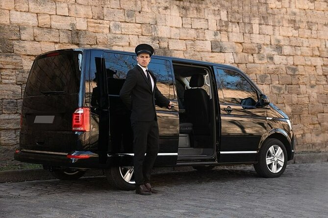Private One-way Transfer From Catania Airport To Catania - A calm first half-hour in Catania