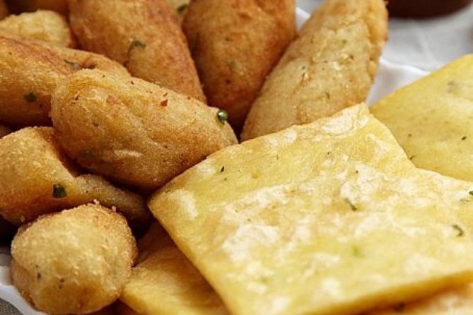 PRIVATE Palermo Historic Walking Tour and Street Food - Quattro Canti and the city’s crossroads