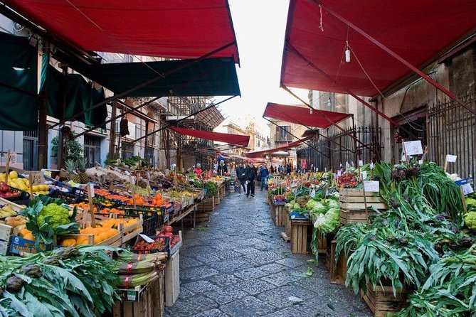 PRIVATE Palermo Historic Walking Tour and Street Food - The Norman Palace area and royal Palermo