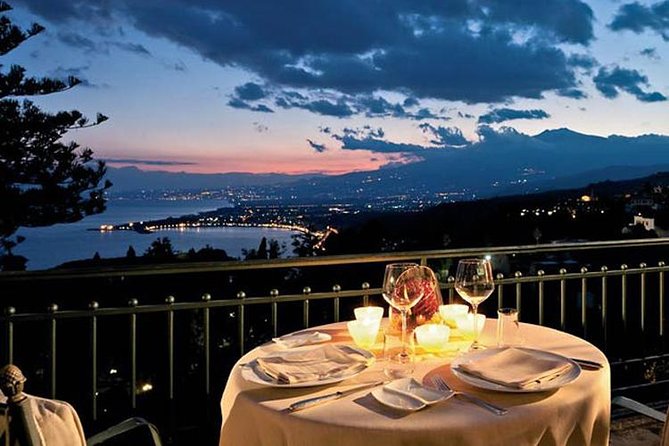 Private Taormina Sunset walking Tour with Aperitif - Key points to know