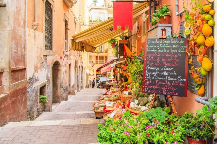 Private Taormina Top City Sights Walking Tour - Why this short Taormina tour works