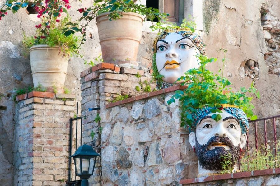 Private Taormina Top City Sights Walking Tour - Corso Umberto, Taormina’s central spine