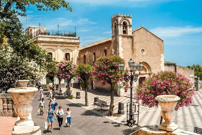 Private Taormina Walking Tour & Greek Theatre - A smart starting point at the Greek Theatre