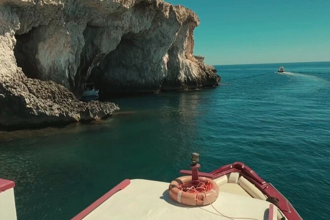 Private Tour of Ortigia and Plemmirio Island with Lunch on Board - Seeing Ortigia from the water at 11 a.m.