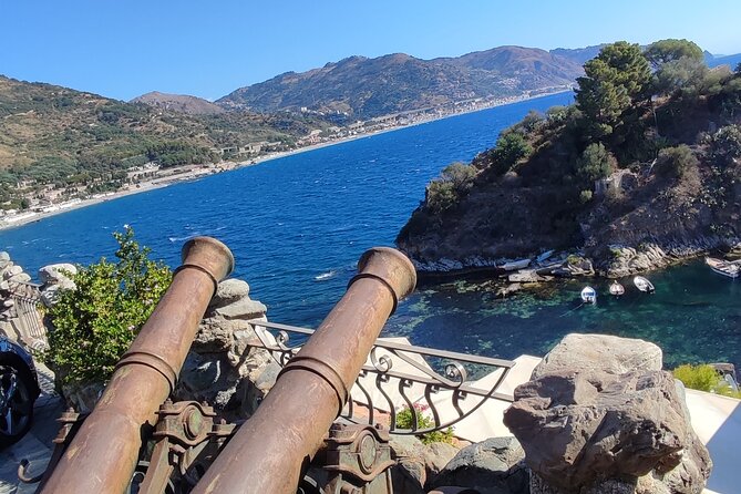 Private Tour of Taormina and Castelmola from Catania - Castelmola and its high balcony views