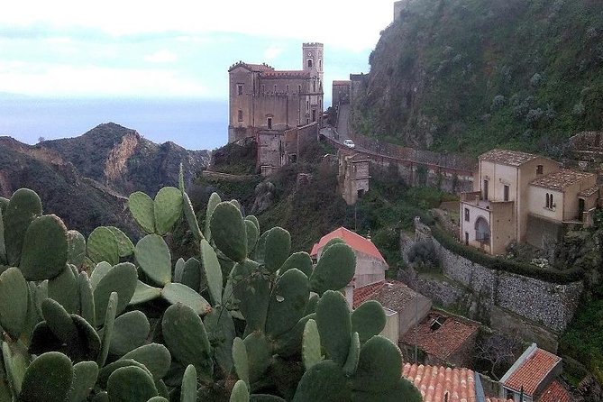 Private Tour "The Godfather" from Taormina visit of Savoca and Forza D'Agrò - Why these two villages work so well together