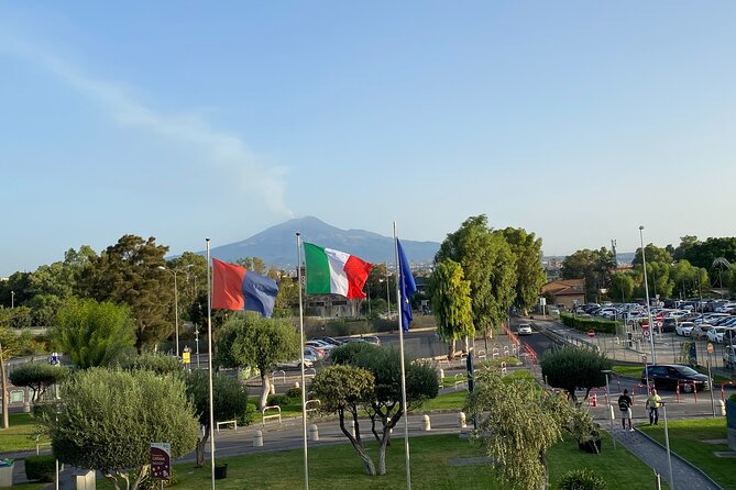 Private Transfer from Catania Airport to Siracusa or Taormina - The important airport timing issue