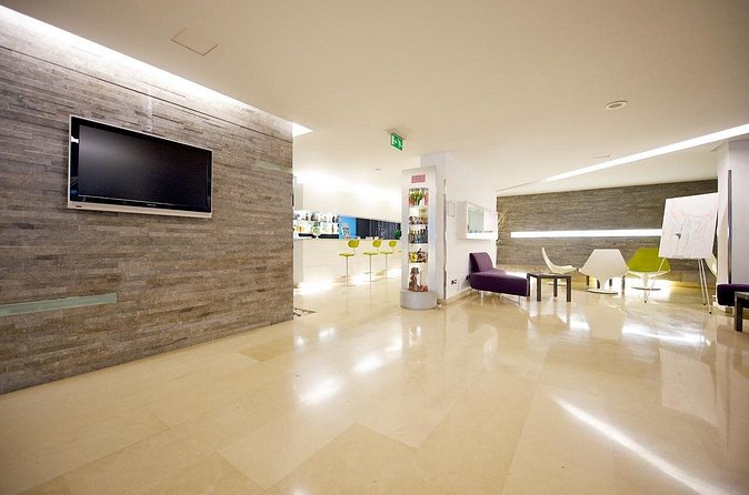 Private transfer from Palermo airport to Mercure Palermo Centro or vice versa - Arriving at Mercure Palermo Centro