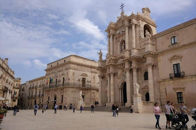 Private Transfer from Taormina to Syracuse (Direct or with Stops) - A private ride that can double as a Sicilian day on the road