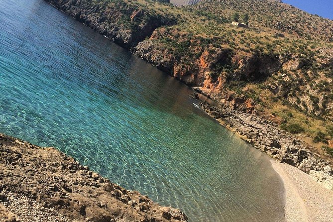 Private Transfer from/to Castellammare del Golfo - The driver service: where the experience earns its good name