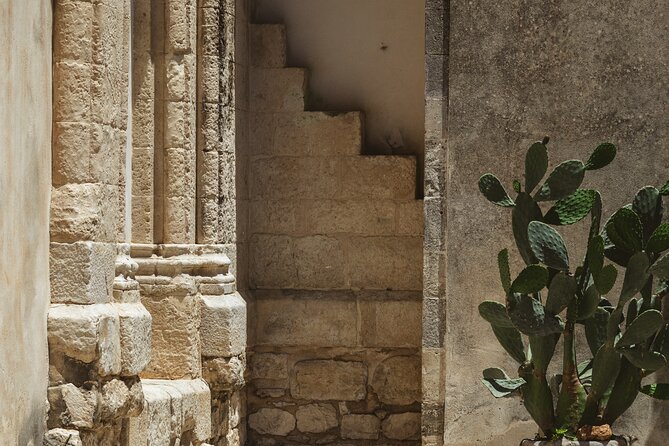 Ragusa Ibla Walking and Photography Tour - The guides and the local feel