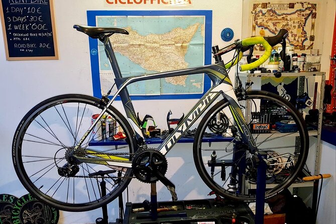 Rent a Carbon or Aluminum Road Bike in Sicily - What comes with the rental