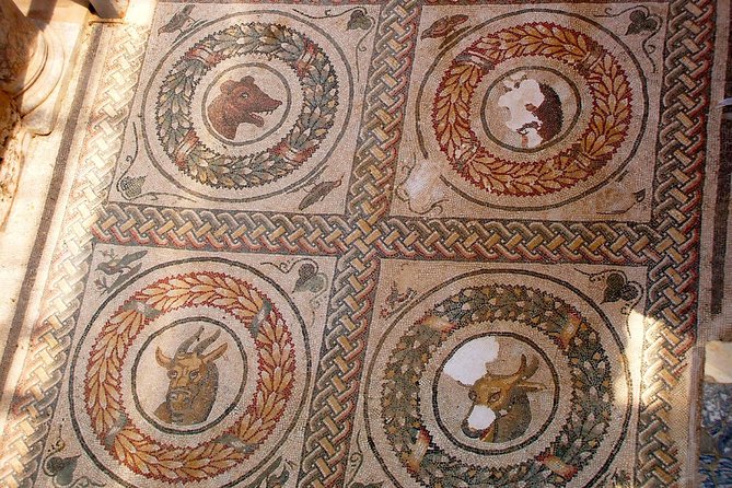 Roman Villa del Casale guide (Piazza Armerina): truly fabulous mosaics in Sicily - Common drawbacks to weigh before booking