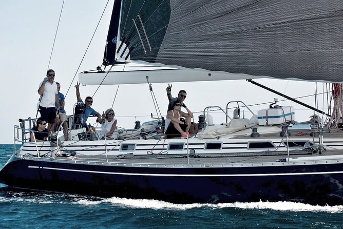 Sailing tour in Palermo with aperitif - The onboard aperitif and simple Sicilian rhythm