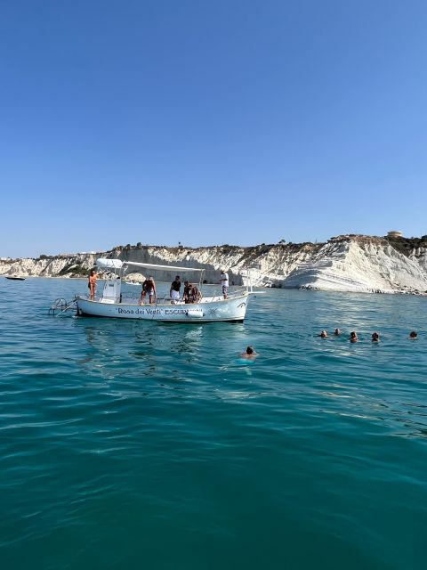 San Leone, Scala dei turchi: private aperitif on boat tour - Seeing Scala dei Turchi from the water