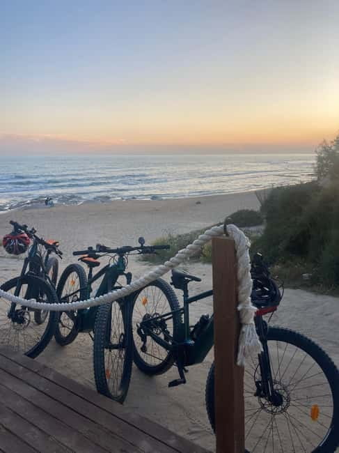 Scala Dei Turchi: E-BIKE TOUR Hidden Beaches, Sea, Relaxation [+SNORKELING ] - The guide, the gear and the local touch