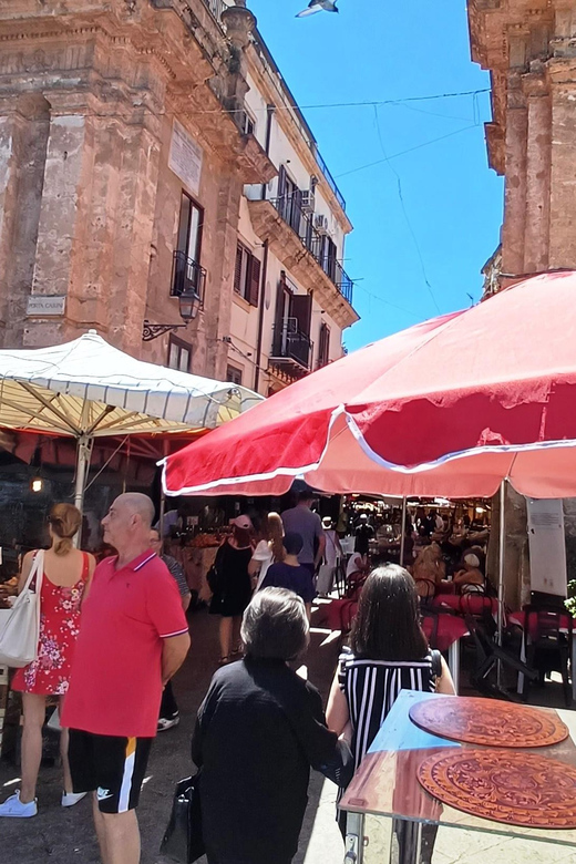 Scopri il Cuore di Palermo: arte, monumenti e mercati - Santa Rosalia, the Beati Paoli, and Palermo’s darker tales