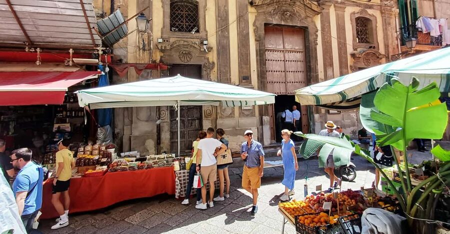 Scopri il Cuore di Palermo: arte, monumenti e mercati - Capo Market and the taste of everyday Palermo