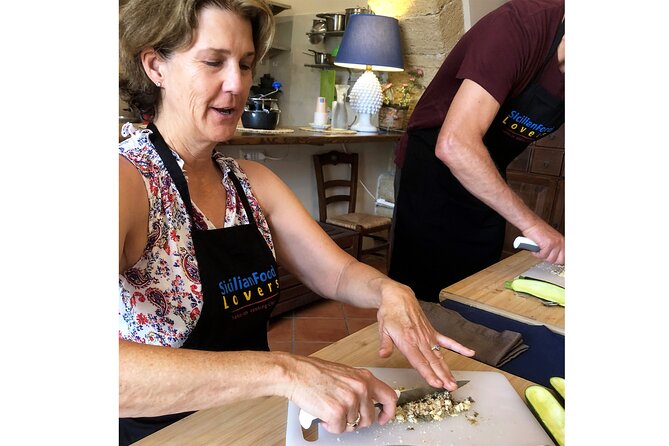 Sea Villa Cefalù: Hands-on 4-Course Pasta Cooking Class & Wine - Sicilian braciole brings the meat course