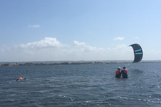Semi-private kitesurfing course for beginners - What the IKO card adds