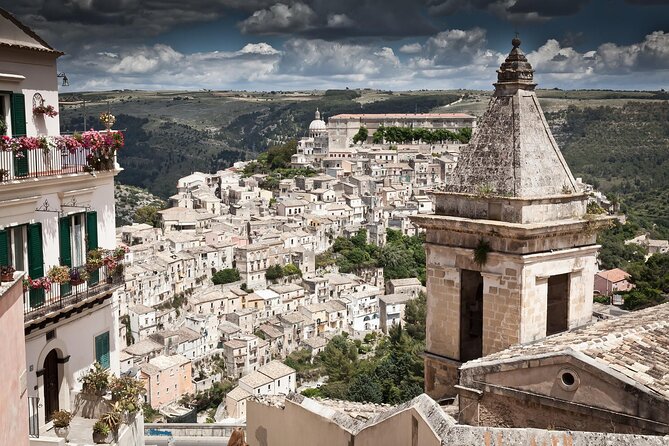 Shared Tour by Minivan or Car from Syracuse to Ragusa, Noto and Modica - A self-guided day, not a narrated tour